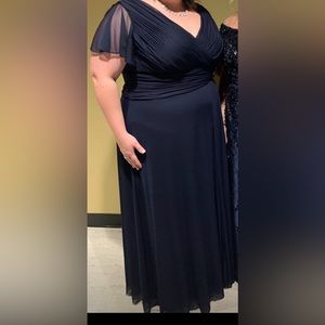 Navy formal Jessica Howard 22w floor length dress